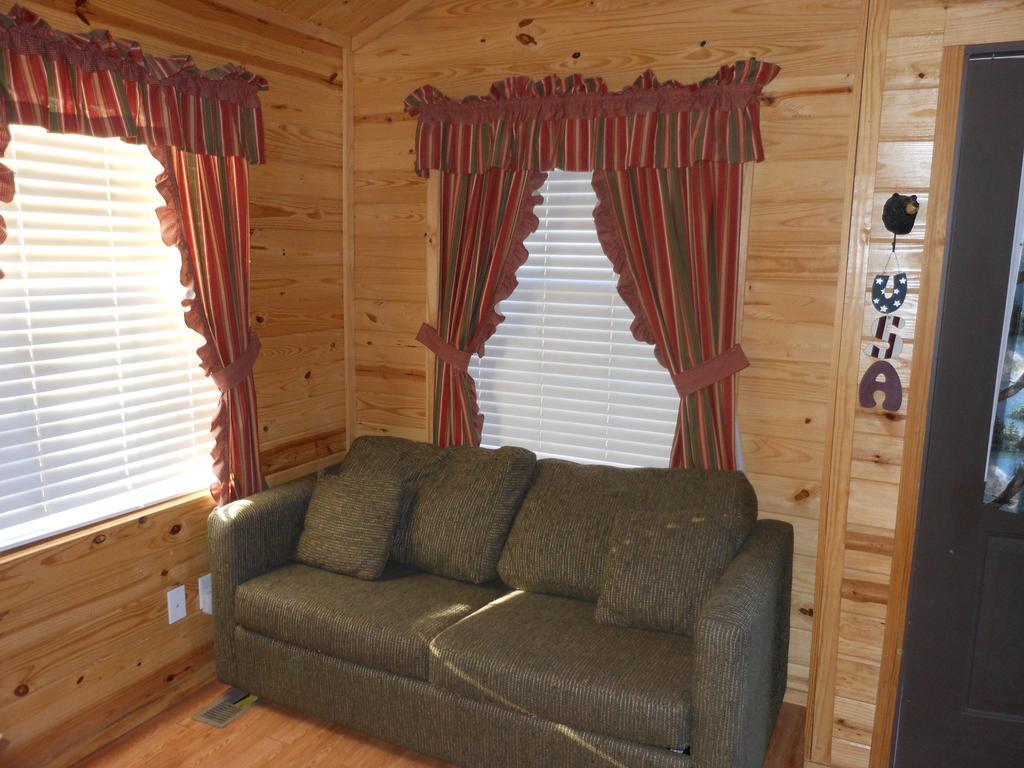 Oakzanita Springs Camping Resort Cabin 1 Descanso Экстерьер фото