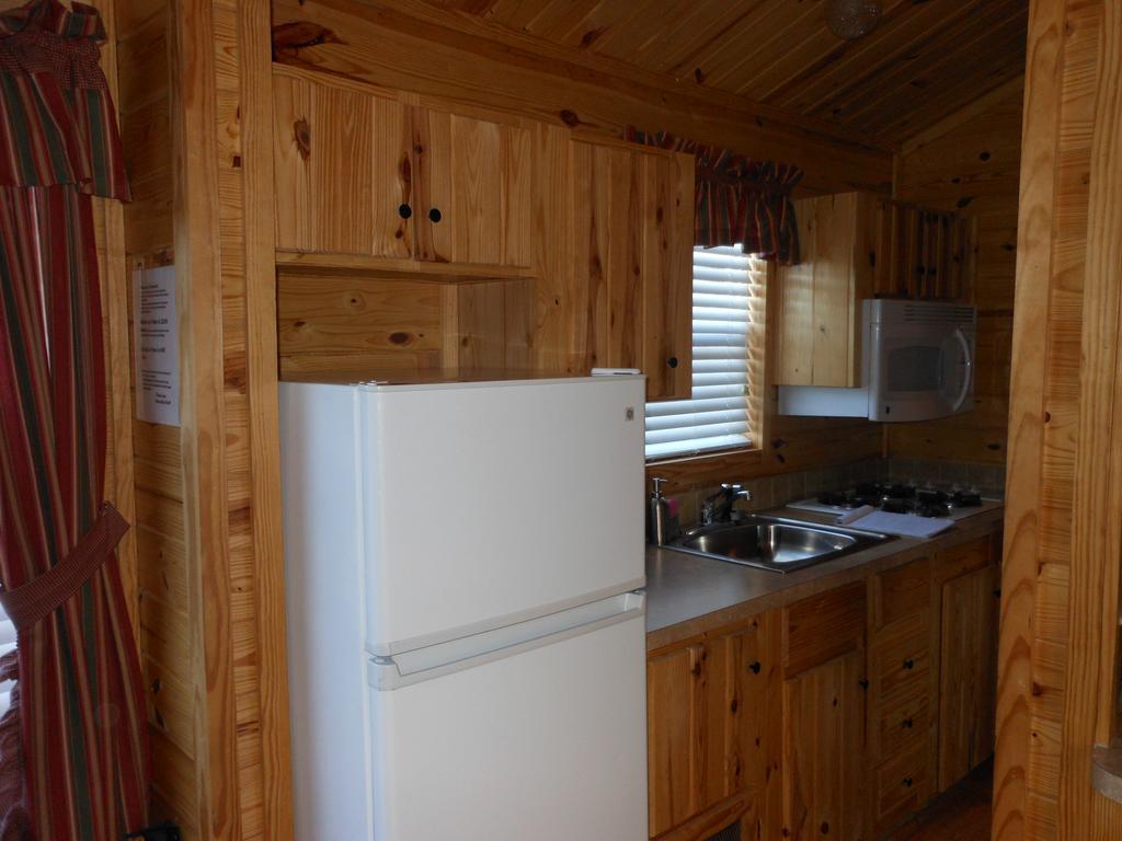 Oakzanita Springs Camping Resort Cabin 1 Descanso Экстерьер фото